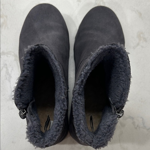 BearPaw Megan Women's Cozy Grey Smoke Leather Suede Ankle Booties NWOT - Picture 10 of 13